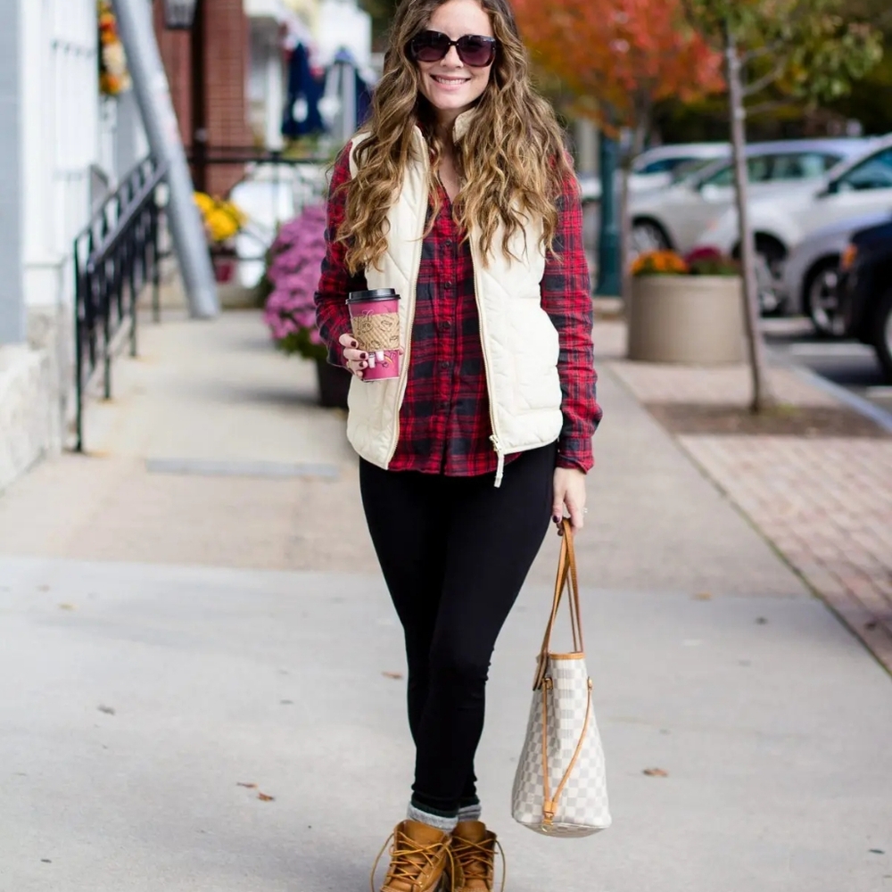 AEROPOSTALE White Puffer M